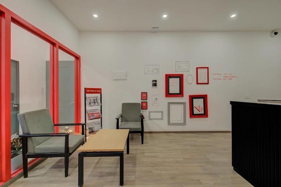 Hotel Town Plaza Пюн Екстериор снимка